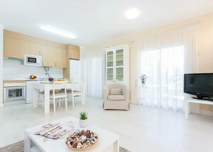 Apartamento Litoral Mar Dream 17, Front, Free Wi-fi, Private Parking, Pool