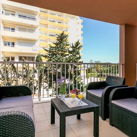 Litoral Mar Dream 17, Front, Free Wi-fi, Private Parking, Pool Apartment