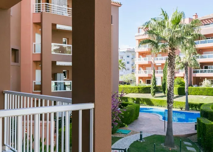 Litoral Mar Dream 17, Front, Free Wi-fi, Private Parking, Pool